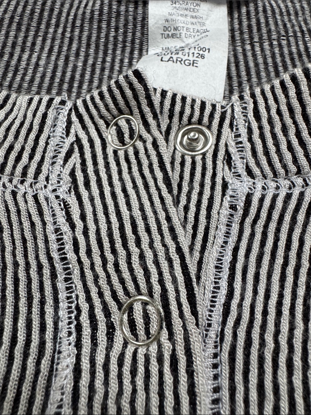 Bucket List Ribbed Crewneck Henley LS Top ๐ Black & White - Picture 12 of 13